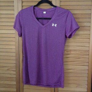 Under Armour Maroon Thin Striped V Heat Gear VNeckline TShirt Size Small Petite